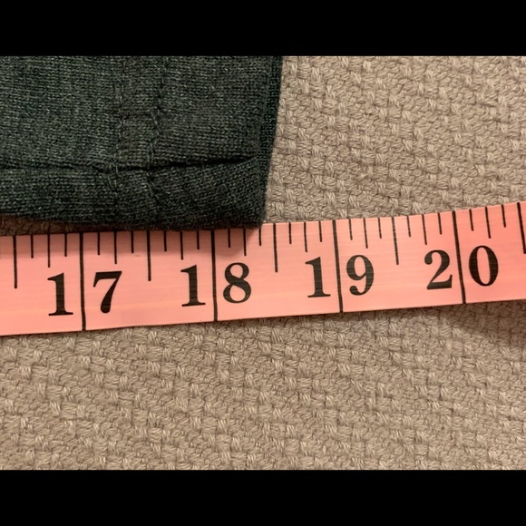 EUC/NWOT Shirt: Pullover, 3-Button, Long-Sleeved Breathable Stretch Henley, Izod - Picture 8 of 9